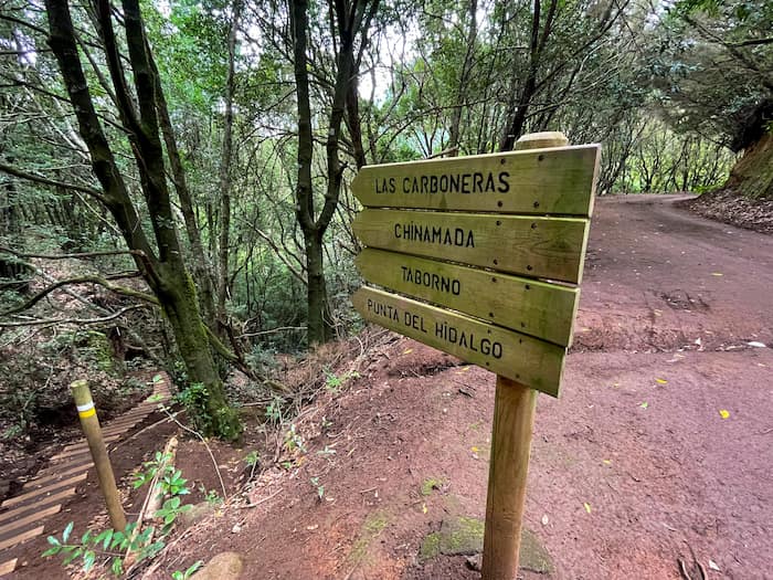 Trail sign pointing to Taborno and Chinamada in the Anaga mountains