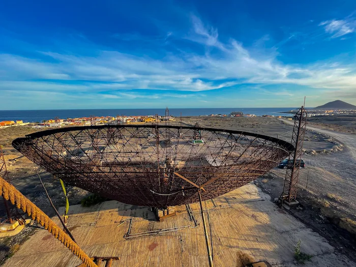 Abandoned antenna structure at El Médano with Atlantic Ocean view