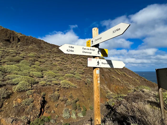 Trail signpost on Chamorga to Faro de Anaga hiking route