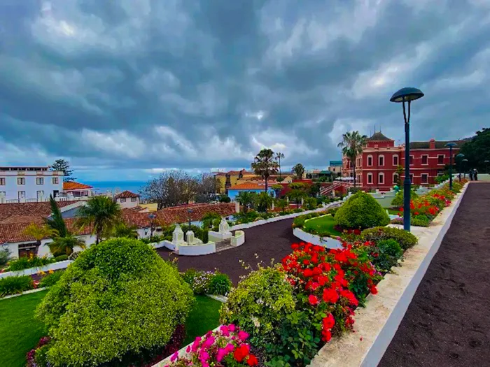 Colorful Victoria Gardens with flowers and sea views in La Orotava